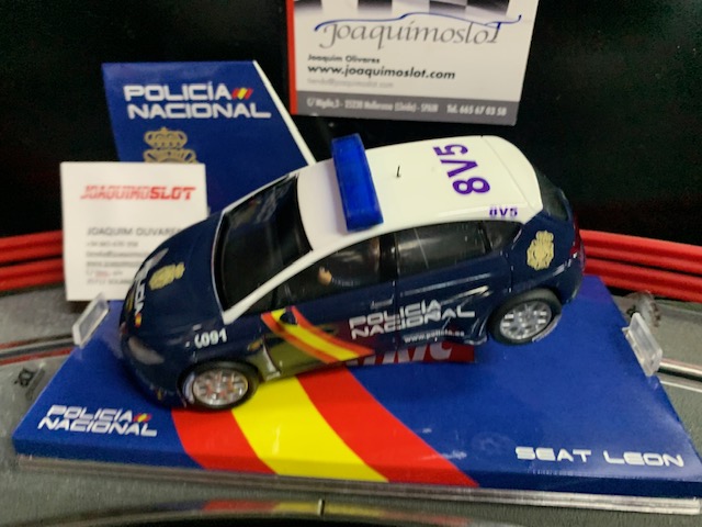 Scalextric Seat Leon Policia Nacional con Luces  edit .Limited